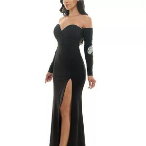 Juniors' Strapless Rhinestone Applique on Sleeve Bodycon Mermaid Gown